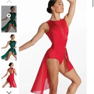 balera back panel dress red
d12370
small adult 4/6